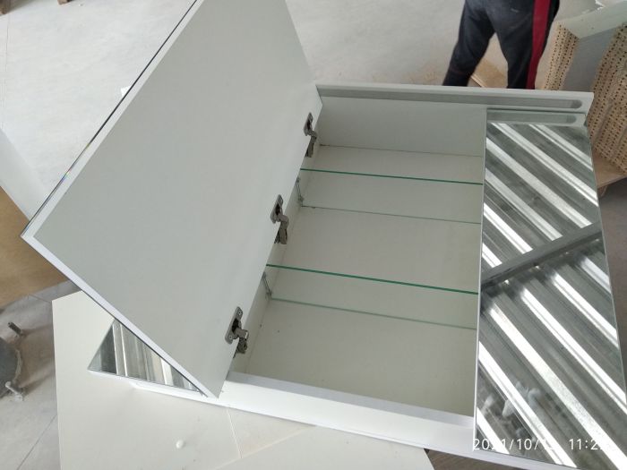 Шафа навісна Базис 80 з дзеркалом на фасадах LED 